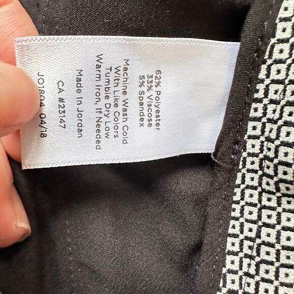 Talbots Hampshire Ankle Pants Black White Geometric Stretch  Size 14P 14 Petite - Picture 7 of 7